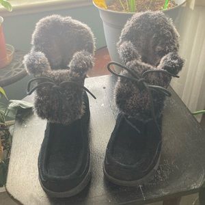 Super cute size 8 landsend black boots